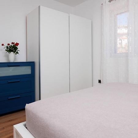 Summer Breeze Apartment - Quiet Place With A Spectacular View And A Garden Šibenik Eksteriør billede