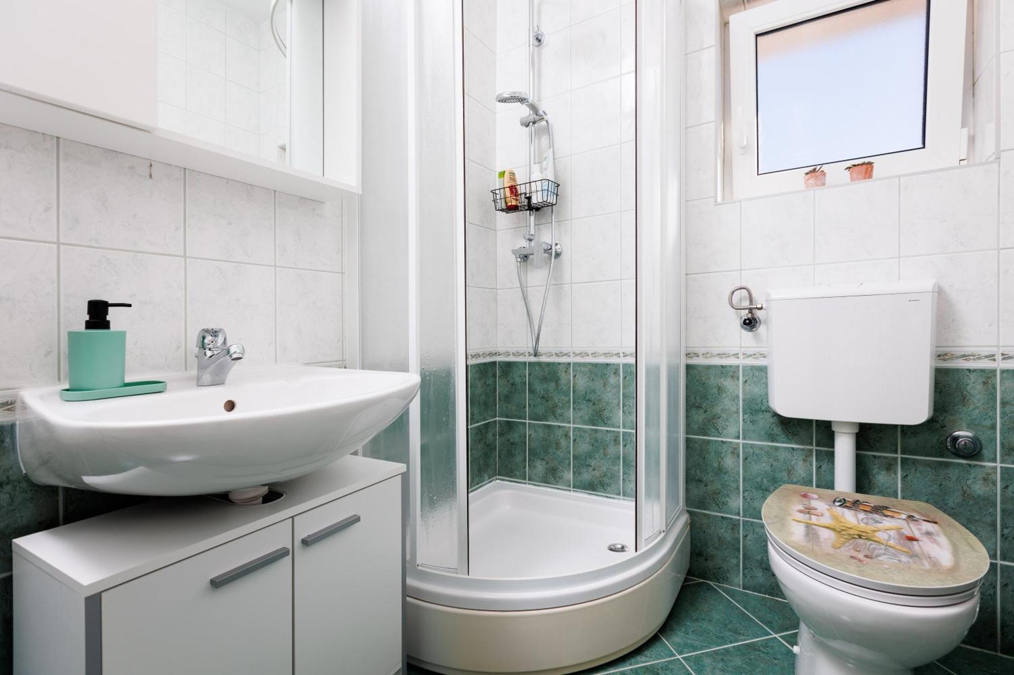 Summer Breeze Apartment - Quiet Place With A Spectacular View And A Garden Šibenik Eksteriør billede